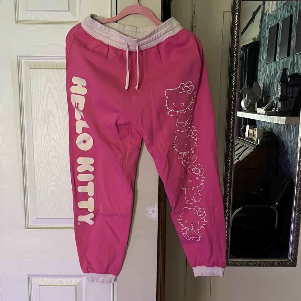 HELLO KITTY UNIVERSAL STUDIOS PINK SWEAT PANTS BOTTOMS ATHLETIC PINK SANRIO PANT